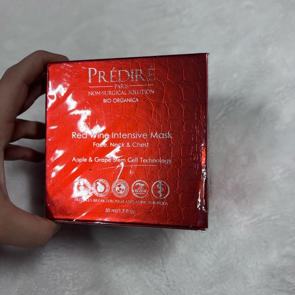 Predire paris red wine intensive cream face neck New in Box Sealed unopened - Picture 2 of 4
